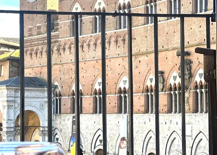 The Balcony Suite - Affaccio Su Piazza Del Campo