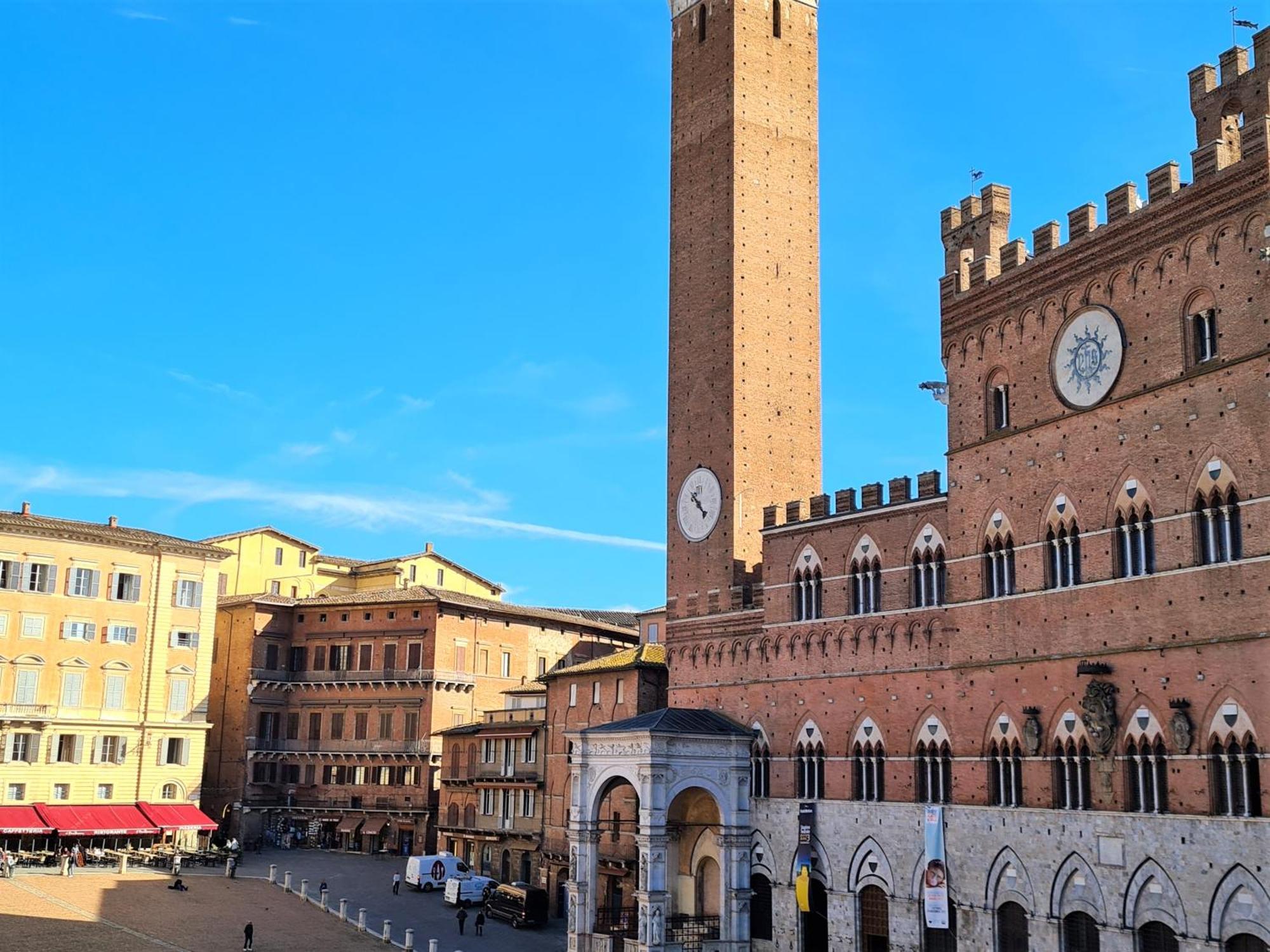 The Balcony - Affaccio Su Piazza Del Campo Siena